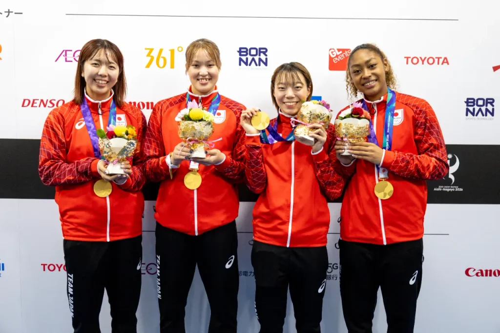アジア大会3×3女子 金メダルの日本代表4選手。左から平下結貴選手、山本遥香選手、堀内桜花選手、西ファトゥマ七南選手