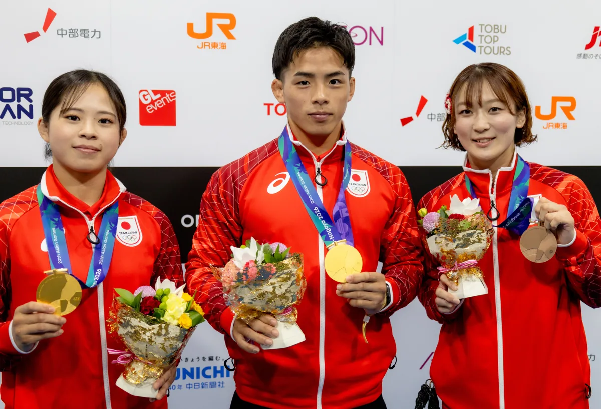 9月30日に柔道でメダルを獲得した近藤美月選手、近藤隼斗選手、藤城心選手