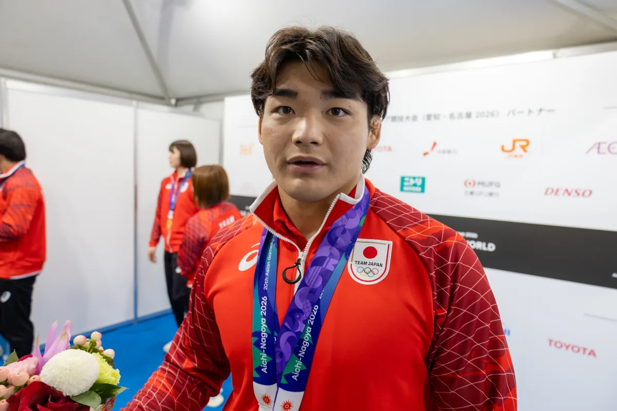 取材に応じる柔道の岡田陸選手