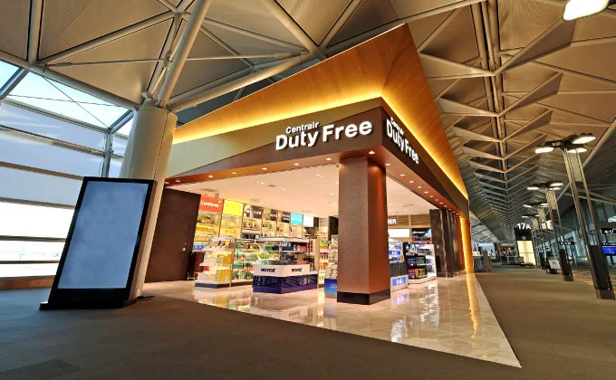 セントレア国際線出発待合エリアの免税店「Centrair Duty Free」の外観